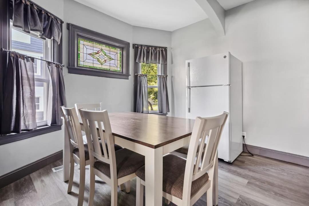 Spacious 6Br 2Ba Minutes For The Falls & Casino Niagara Falls Esterno foto