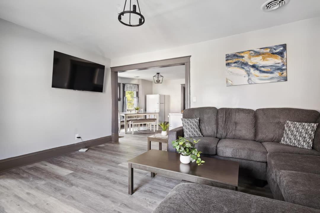 Spacious 6Br 2Ba Minutes For The Falls & Casino Niagara Falls Esterno foto