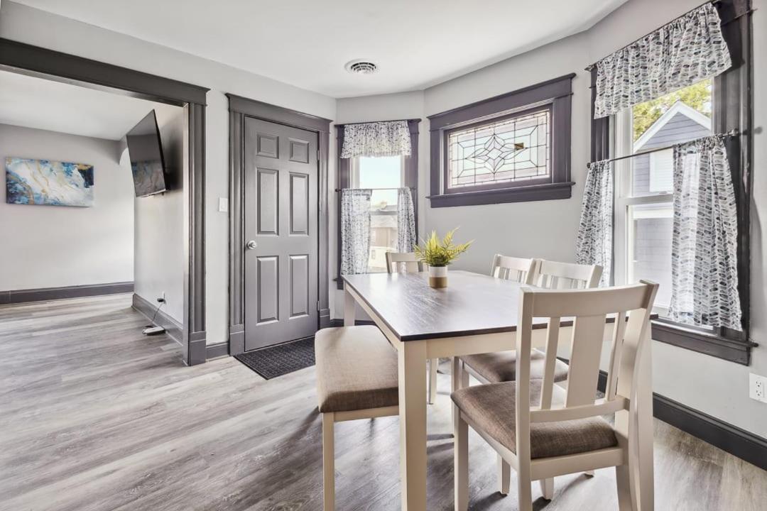 Spacious 6Br 2Ba Minutes For The Falls & Casino Niagara Falls Esterno foto